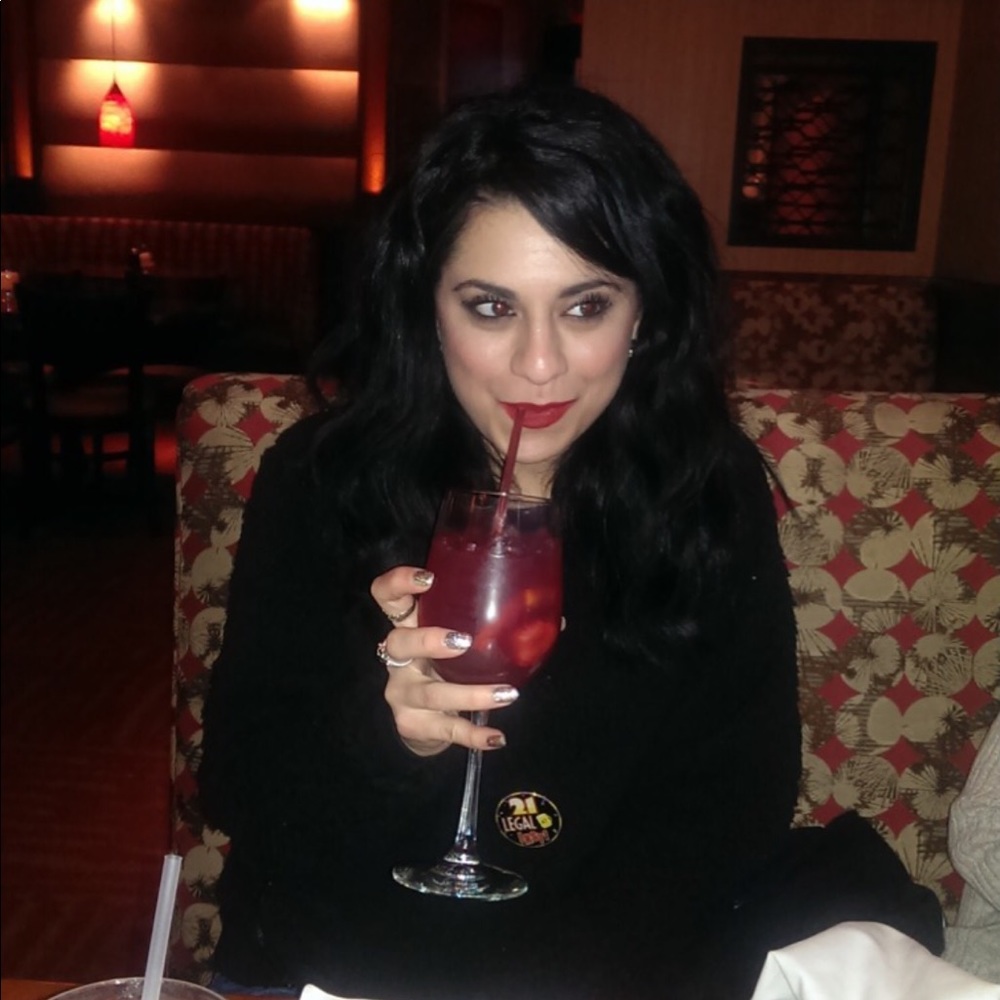 Meet your Posher, Gabrielle